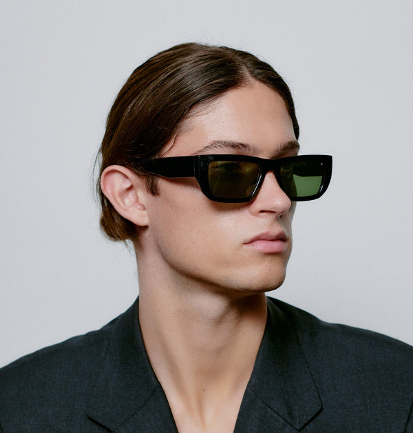 Fame / Black & Graphite Green Lens - Shade Files